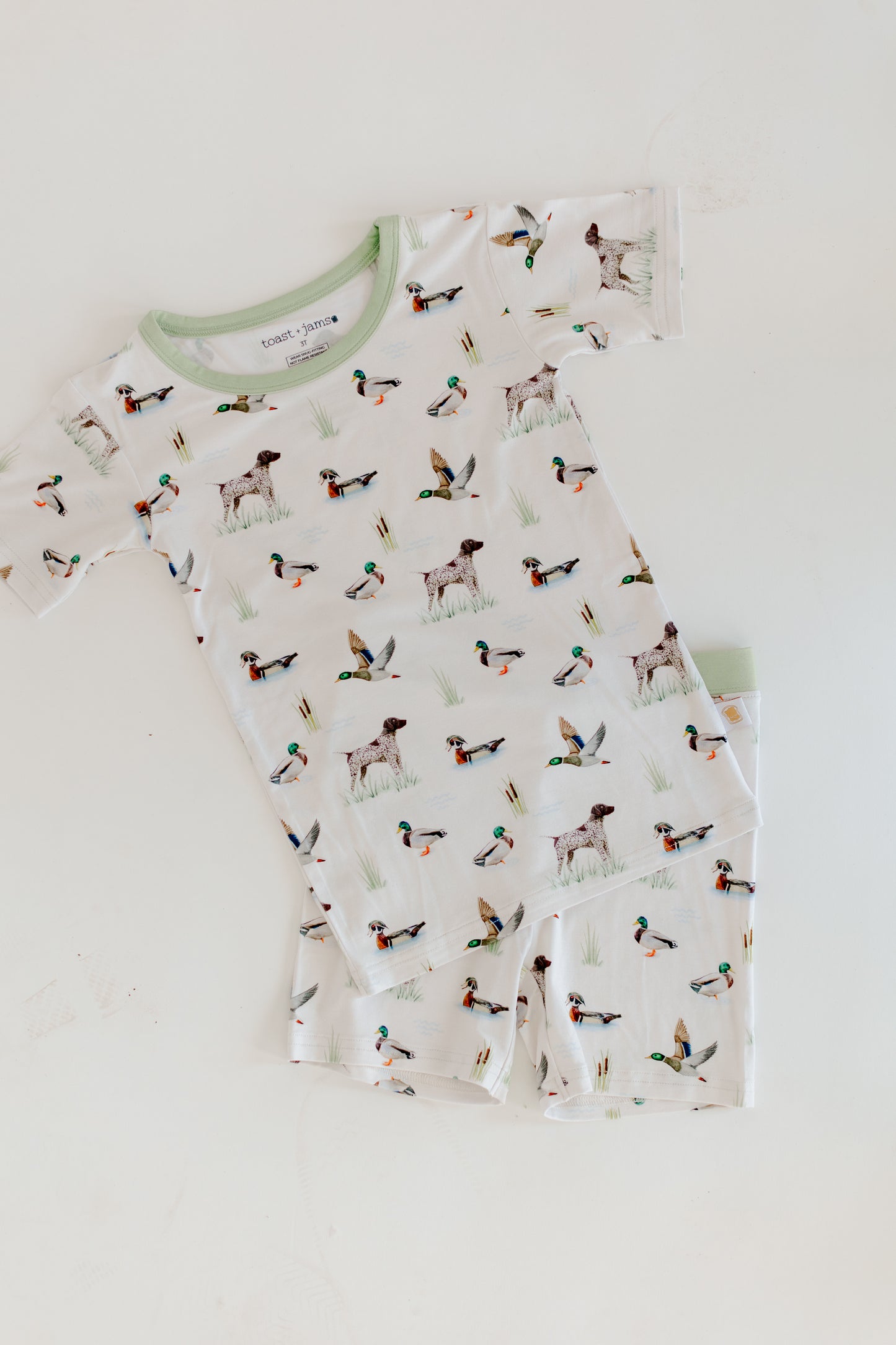 Field & Feather Short Set
